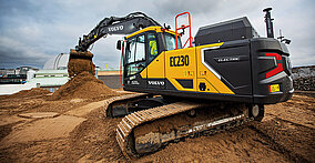 Mittelgroßer E-Bagger geht in Deutschland an den Start