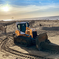 Gr&ouml;&szlig;tes Sandbike-Rennen der Welt: Boulard TP vertraut auf Liebherr-Planierraupen
