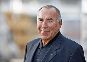 Gr&uuml;nder Josef Kr&auml;nzle &uuml;bergibt Unternehmensf&uuml;hrung an die n&auml;chste Generation