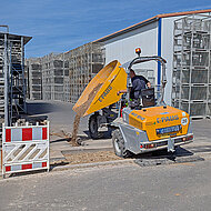 Stillstandzeiten minimieren: Dumper fahren ohne Lkw-F&uuml;hrerschein