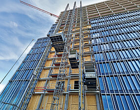 »Super-Lift«-Transportbühnen jetzt baumustergeprüft 