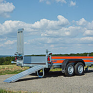 wm meyer: Neuer Baumaschinenanh&auml;nger will mit extra viel Platz aufwarten