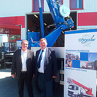 Zwei Namen unter einem Dach