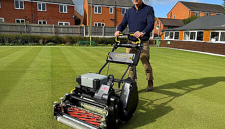 Vanguard Lithium-Ionen-Akkusysteme sorgen f&uuml;r starke Performance bei Spindelm&auml;hern von Allett Mowers Ltd.
