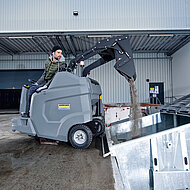 Kehrsaugmaschine verbindet Komfort mit Leistung