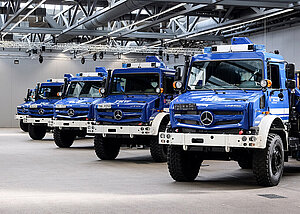 Starke Flotte f&uuml;r schwere Aufgaben: Unimog-Gro&szlig;auftrag f&uuml;r THW