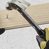 Designpreis f&uuml;r  Handschuhkonzept &raquo;Left & Right&laquo;