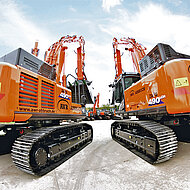 Kiesel: Zehn Kettenbagger auf einen Streich f&uuml;r den Abbruchspezialisten