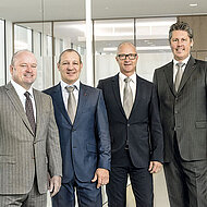 AL-KO Fahrzeugtechnik und Dexter Axle schlie&szlig;en strategische Partnerschaft als DexKo Global