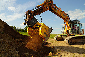 NB Baumaschinen: GYRUstar Sternsieblöffel – einzigartig und effektiv! 