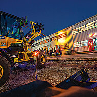 klarx: In M&uuml;nchen er&ouml;ffnet das erste Logistikzentrum f&uuml;r die digitale Baumaschinenmiete