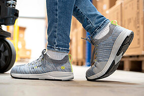 Baak mit neuem Sicherheitsschuh für Damen mit Hallux valgus