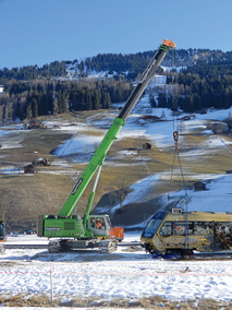 Sennebogen: Teleskopkran übernimmt die Bergung eines entgleisten Zuges