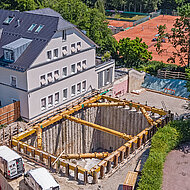 VP Groundforce: Beim Bau eines automatischen Parksystems auf&nbsp;hydraulische Aussteifungen gesetzt