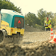 Ammann: Klares Signal statt R&auml;tselraten &ndash; Grabenwalzen mit ACE-Technologie 