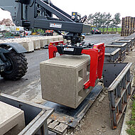MV-Quadrat/Hedke: Sich Betonstapelsteine vor Ort produzieren lassen