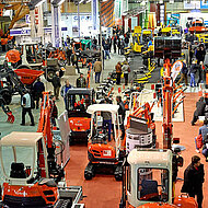 BAUMAG 2013 mit Neuheiten und großem Besucherinteresse