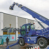 Glasmontage mit Spezialtechnik