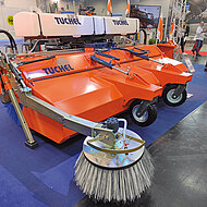 Gigant(ische) Kehrmaschine vorgestellt