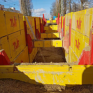 TWF Tiefbautechnik: Doppelgleitschienen-Verbausystem punktet bei Entw&auml;sserungbauten f&uuml;r die Bahn