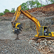 Entscheidung im Steinbruch: Backenbrecherl&ouml;ffel als Prim&auml;rbrecher