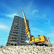 &raquo;Giganten der Branche!&laquo; Abbruchbagger