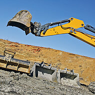 HENLE: Neue Sondertiefl&ouml;ffel f&uuml;r den Ziegelspezialisten