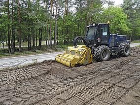 Hydraulische Forstmulcher für Kompaktlader und Forstfahrzeuge