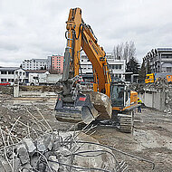 R&auml;dlinger: Schlagkr&auml;ftiges L&ouml;ffelpaket f&uuml;r den Abbruch