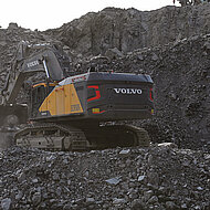 Ein Kraftprotz im Steinbruch