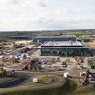 Coreum: Zwischen Staub und Stahl - Das Coreum als &raquo;Baustelle zum Anfassen&laquo;
