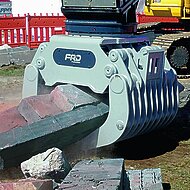 FRD: &raquo;Power&laquo;-Abbruchzange zeigt sich aktiv im Einsatz