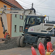 Hyundai Construction: 14-Tonnen-Mobilbagger ist das Herzst&uuml;ck im Baustellen-Equipment