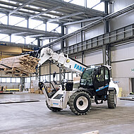Elektrischer Teleskoplader &ndash; stark und hoch