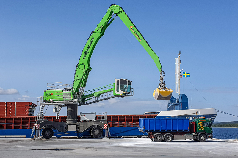 Hafenlogistik vereinfacht: Maßgeschneiderte Lösung von SENNEBOGEN für schwedischen Hafenbetreiber