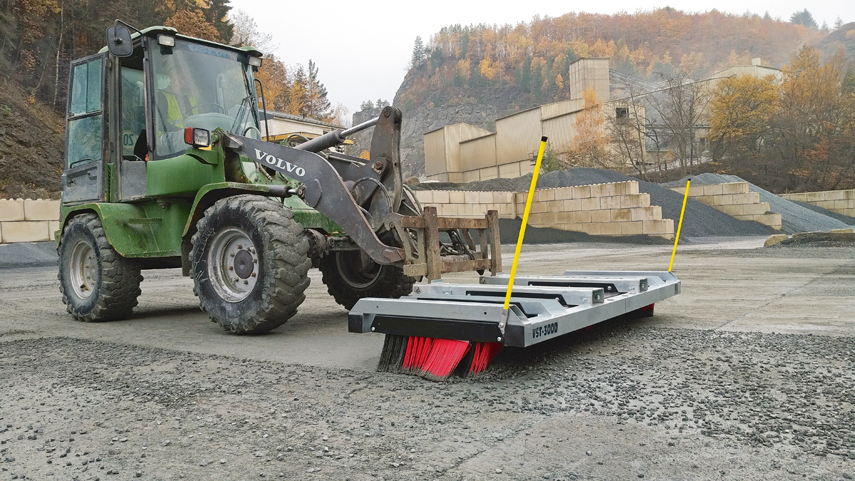 Stoßräder erweitern das Kehrbesensystem