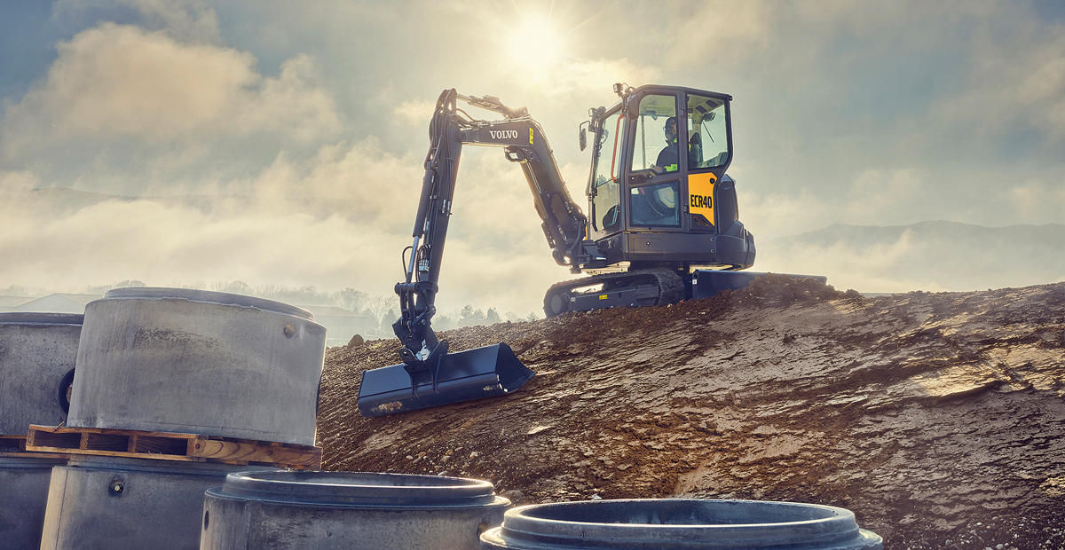 Neues Duo an Kompaktbaggern