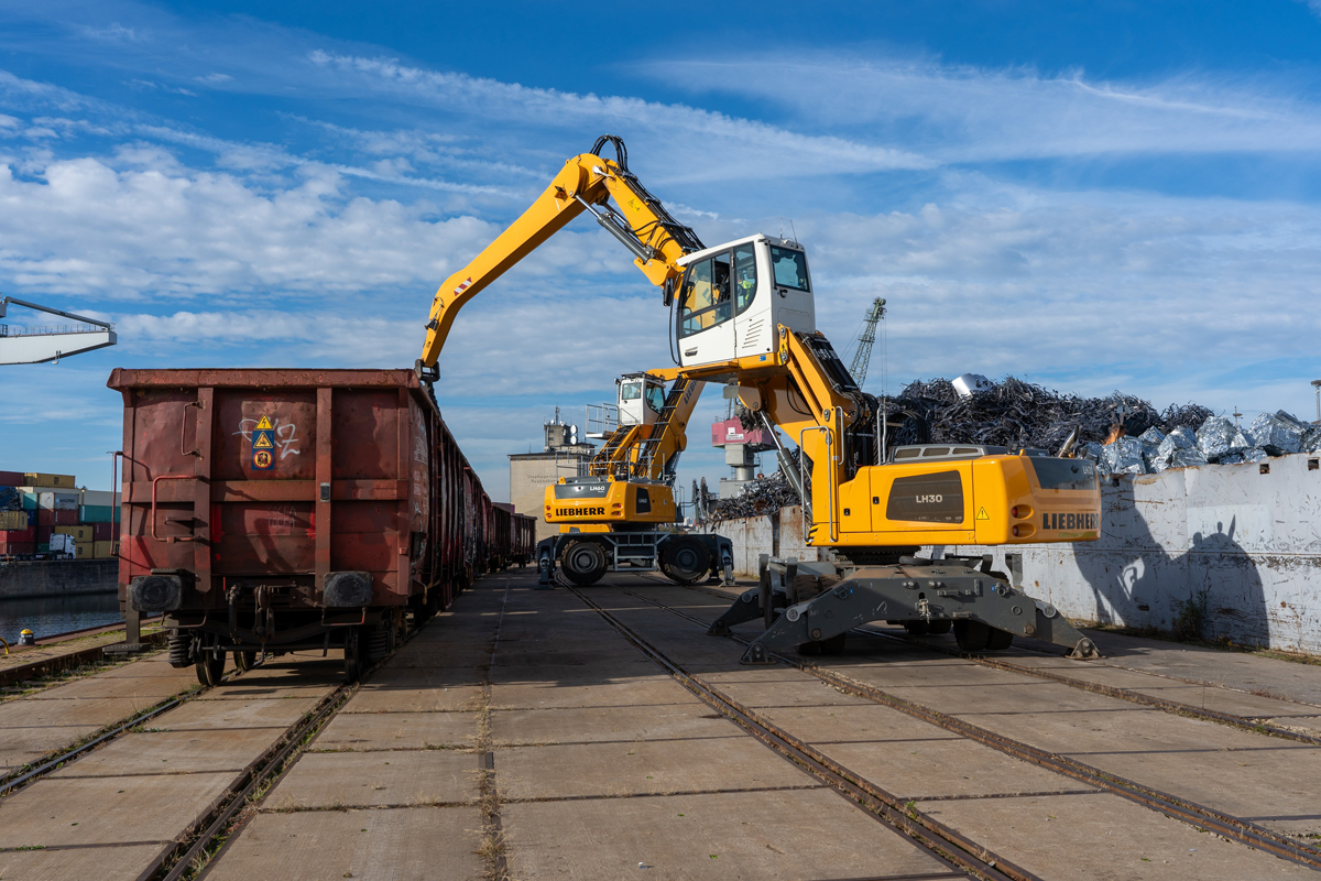 RVR steigt auf Liebherr um